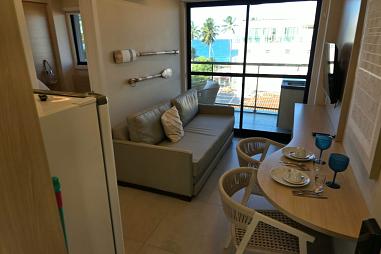Quarto e sala no Centrinho de Porto de Galinhas - Pronto para morar