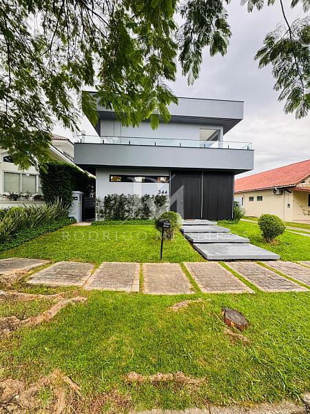 Casa  venda em Jurer Internacional, Florianpolis