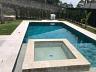 Casa  venda no Cacup, Florianpolis, com vista para o mar e acabamento travertino