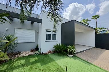 Casa plana com piscina no Bairro 25 de Julho em Campo Bom - Pronto para morar