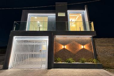 Excelente sobrado de alto padrão com 3 quartos em Piraquara! - Pronto para morar
